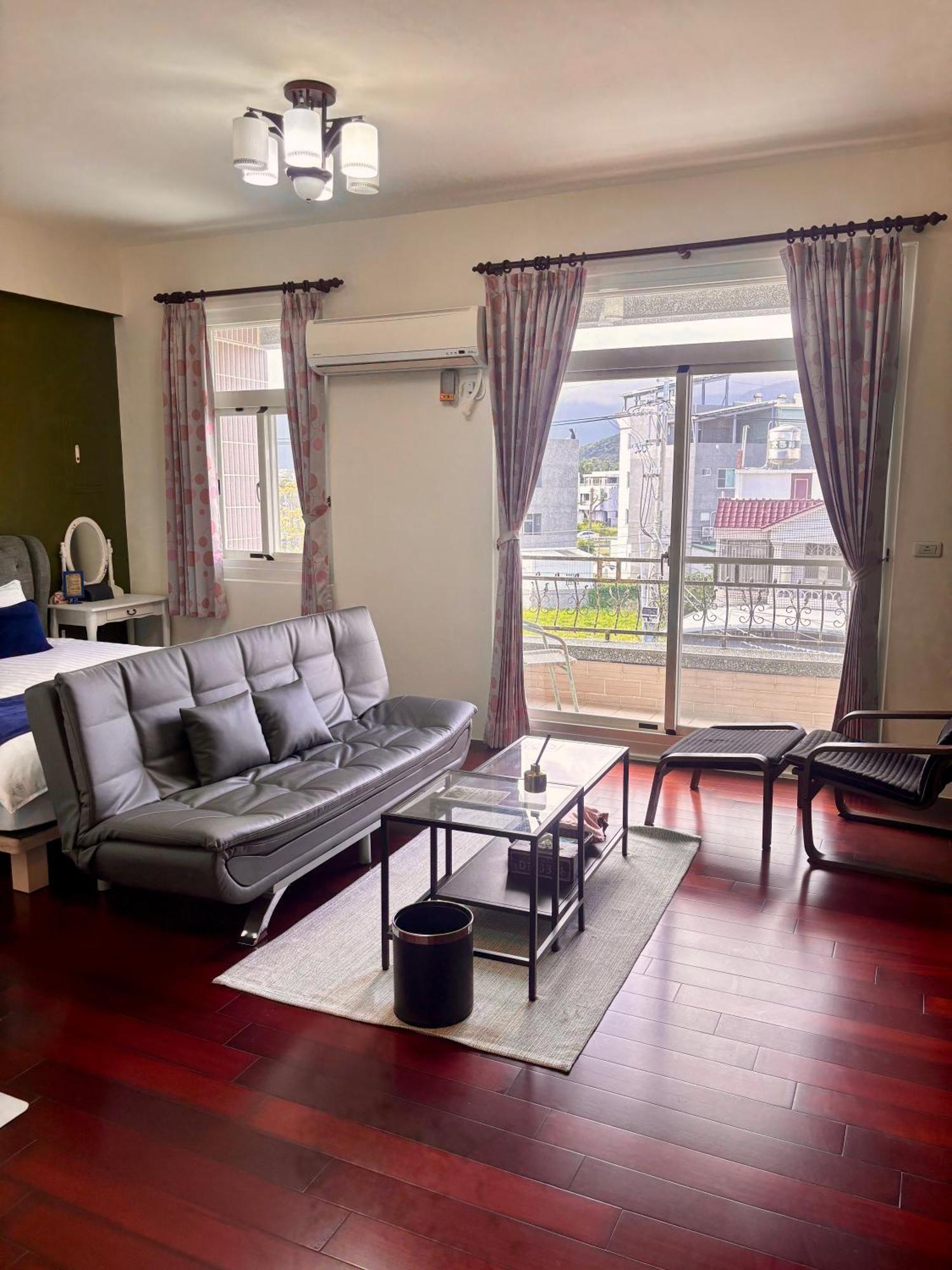 伊家民宿yi Home 志航路一段398號 T'ai-tung Dış mekan fotoğraf
