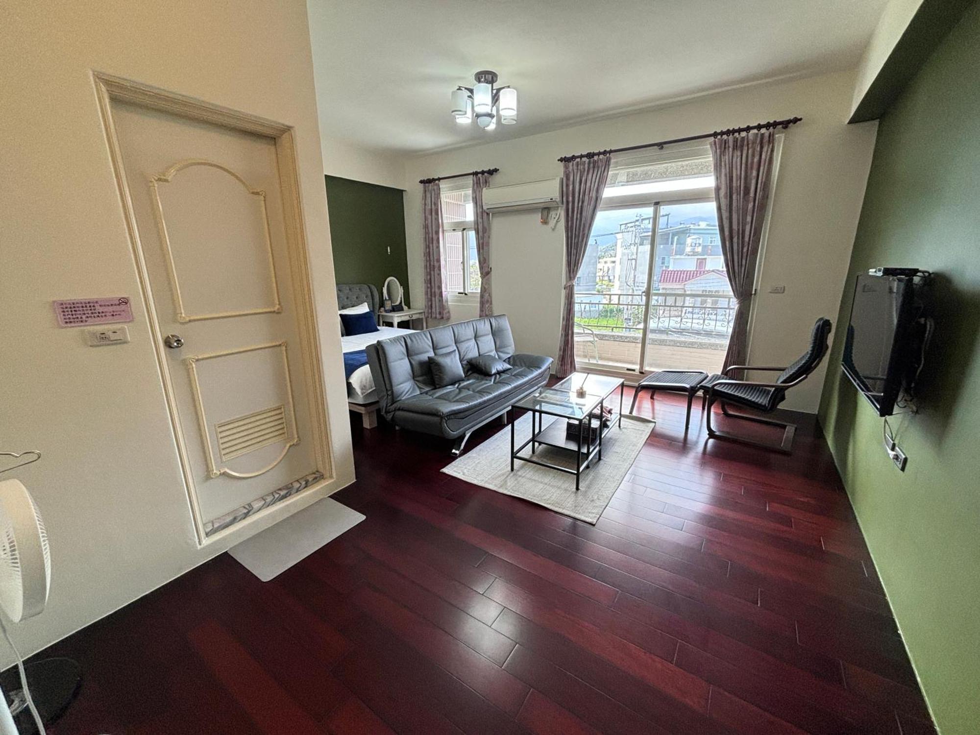 伊家民宿yi Home 志航路一段398號 T'ai-tung Dış mekan fotoğraf